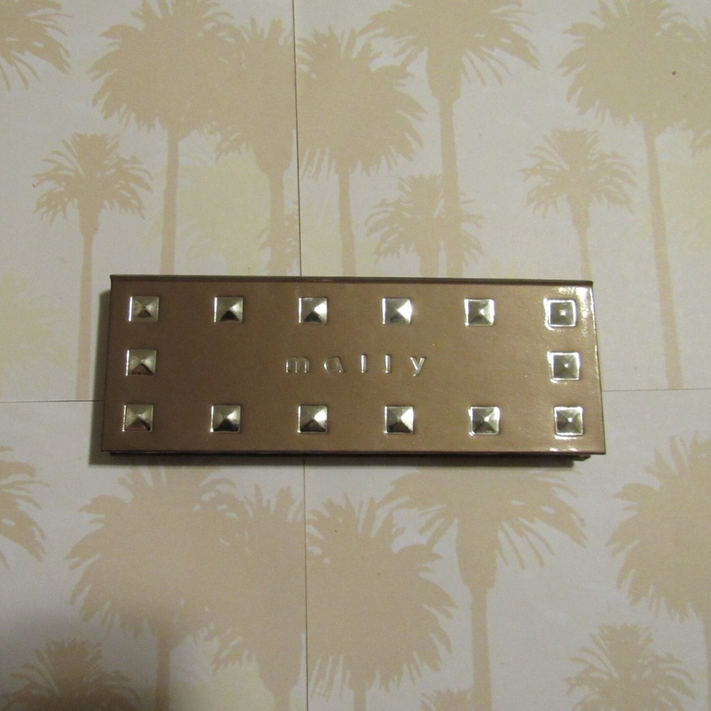 Mally Romantic Brown Palette